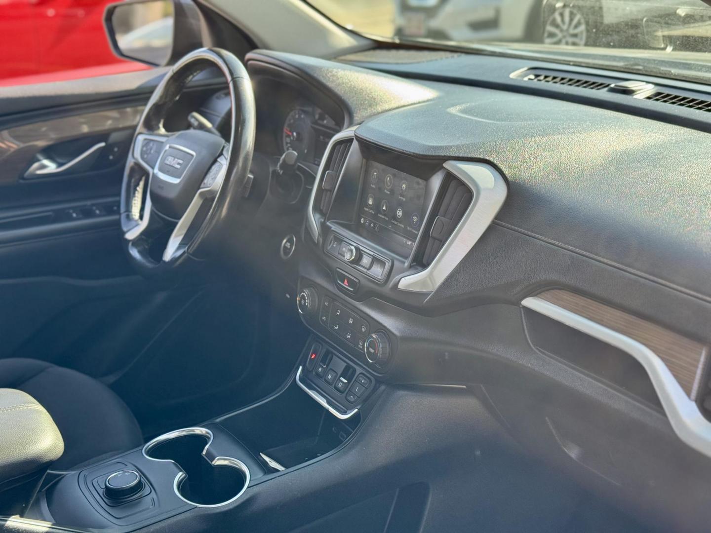 2018 GRAY GMC Terrain SLE (3GKALMEVXJL) with an 1.4L L4 DOHC 16V TURBO engine, 6A transmission, located at 7600 S Western Ave., Chicago, IL, 60620, (773) 918-3980, 0.000000, 0.000000 - Photo#8