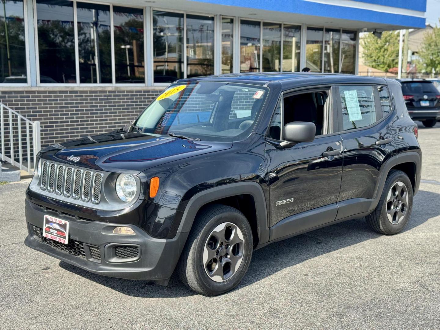 2015 BLACK Jeep Renegade Sport FWD (ZACCJAAT4FP) with an 2.4L L4 engine, 6-Speed Manual transmission, located at 7600 S Western Ave., Chicago, IL, 60620, (773) 918-3980, 0.000000, 0.000000 - Photo#2