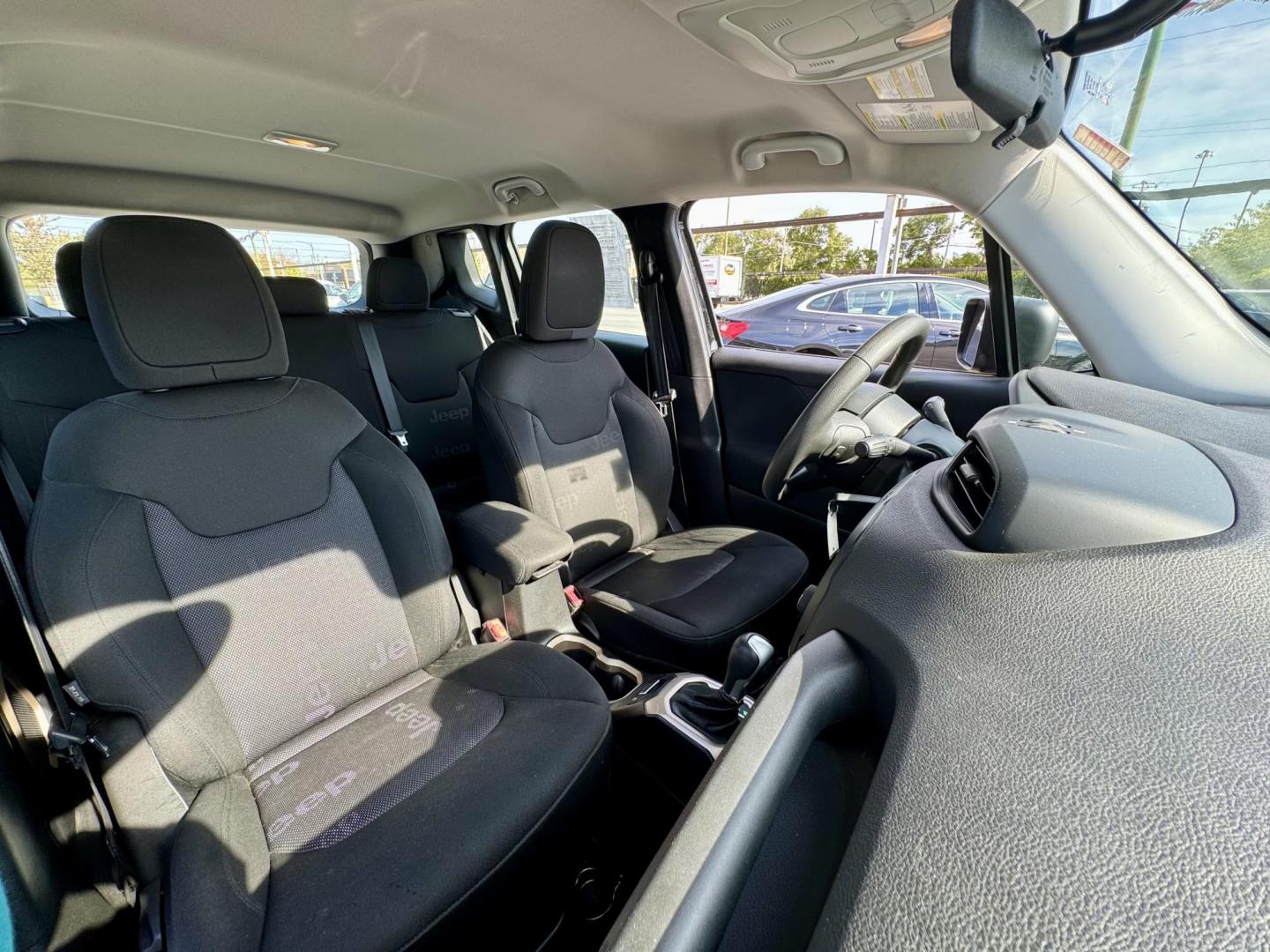 2015 BLACK Jeep Renegade Sport FWD (ZACCJAAT4FP) with an 2.4L L4 engine, 6-Speed Manual transmission, located at 7600 S Western Ave., Chicago, IL, 60620, (773) 918-3980, 0.000000, 0.000000 - Photo#9