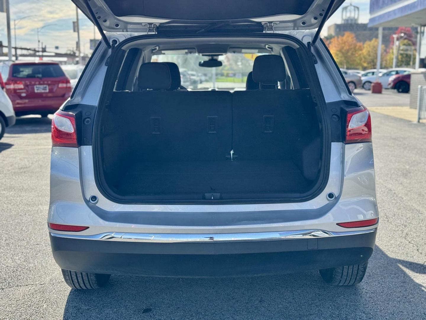 2021 SILVER Chevrolet Equinox LT AWD (3GNAXUEV9MS) with an 1.5L L4 DOHC 16V TURBO engine, 6A transmission, located at 7600 S Western Ave., Chicago, IL, 60620, (773) 918-3980, 0.000000, 0.000000 - Photo#3
