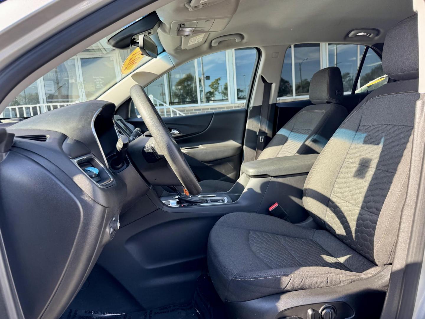 2021 SILVER Chevrolet Equinox LT AWD (3GNAXUEV9MS) with an 1.5L L4 DOHC 16V TURBO engine, 6A transmission, located at 7600 S Western Ave., Chicago, IL, 60620, (773) 918-3980, 0.000000, 0.000000 - Photo#7