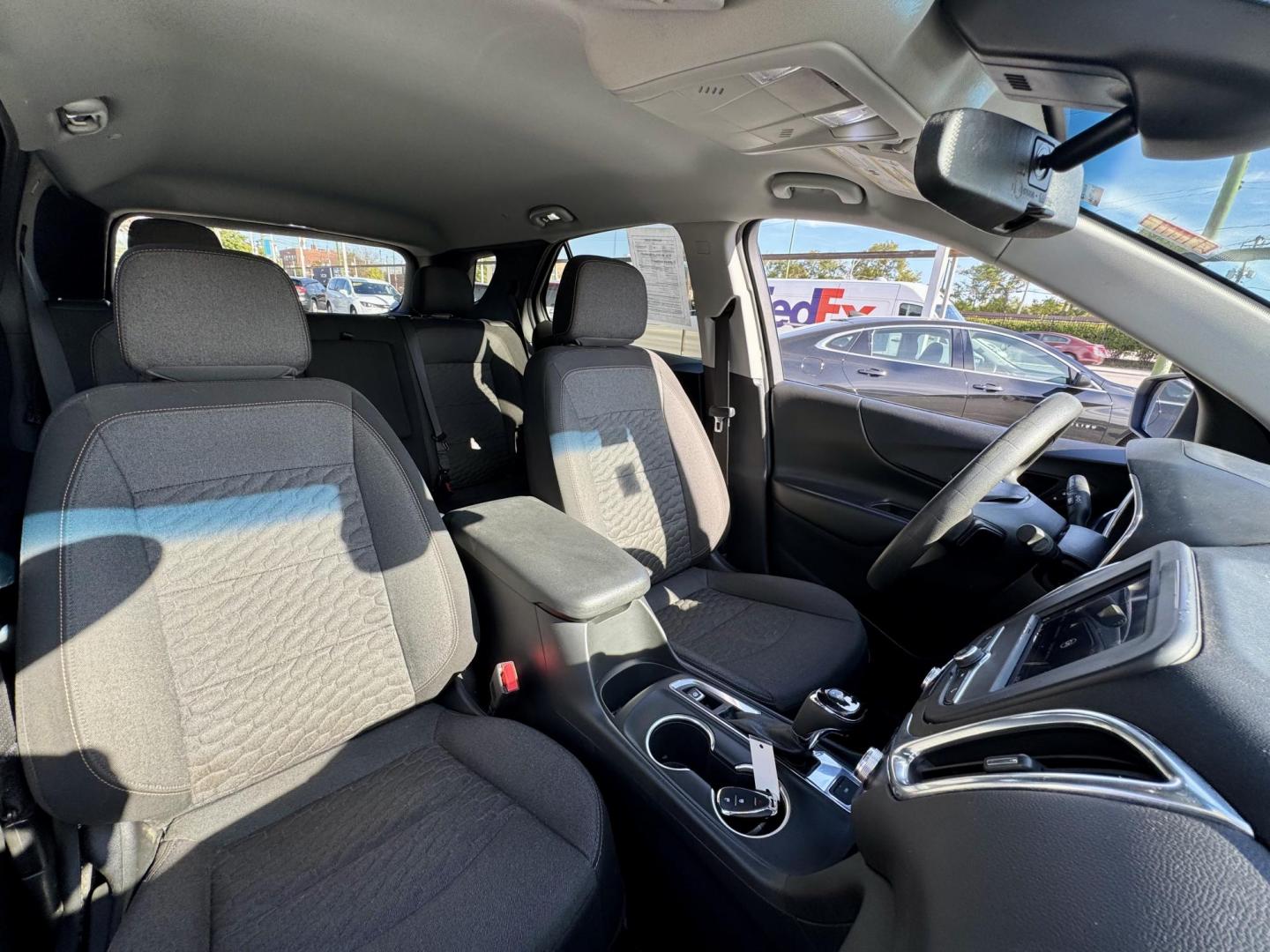 2021 SILVER Chevrolet Equinox LT AWD (3GNAXUEV9MS) with an 1.5L L4 DOHC 16V TURBO engine, 6A transmission, located at 7600 S Western Ave., Chicago, IL, 60620, (773) 918-3980, 0.000000, 0.000000 - Photo#9