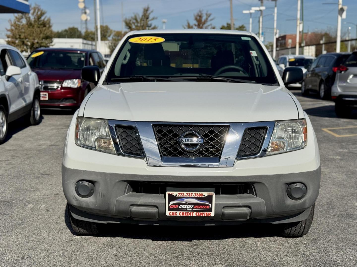 2015 WHITE Nissan Frontier SV King Cab I4 5MT 2WD (1N6BD0CT6FN) with an 2.5L L4 DOHC 16V engine, 5-Speed Manual transmission, located at 7600 S Western Ave., Chicago, IL, 60620, (773) 918-3980, 0.000000, 0.000000 - Photo#1