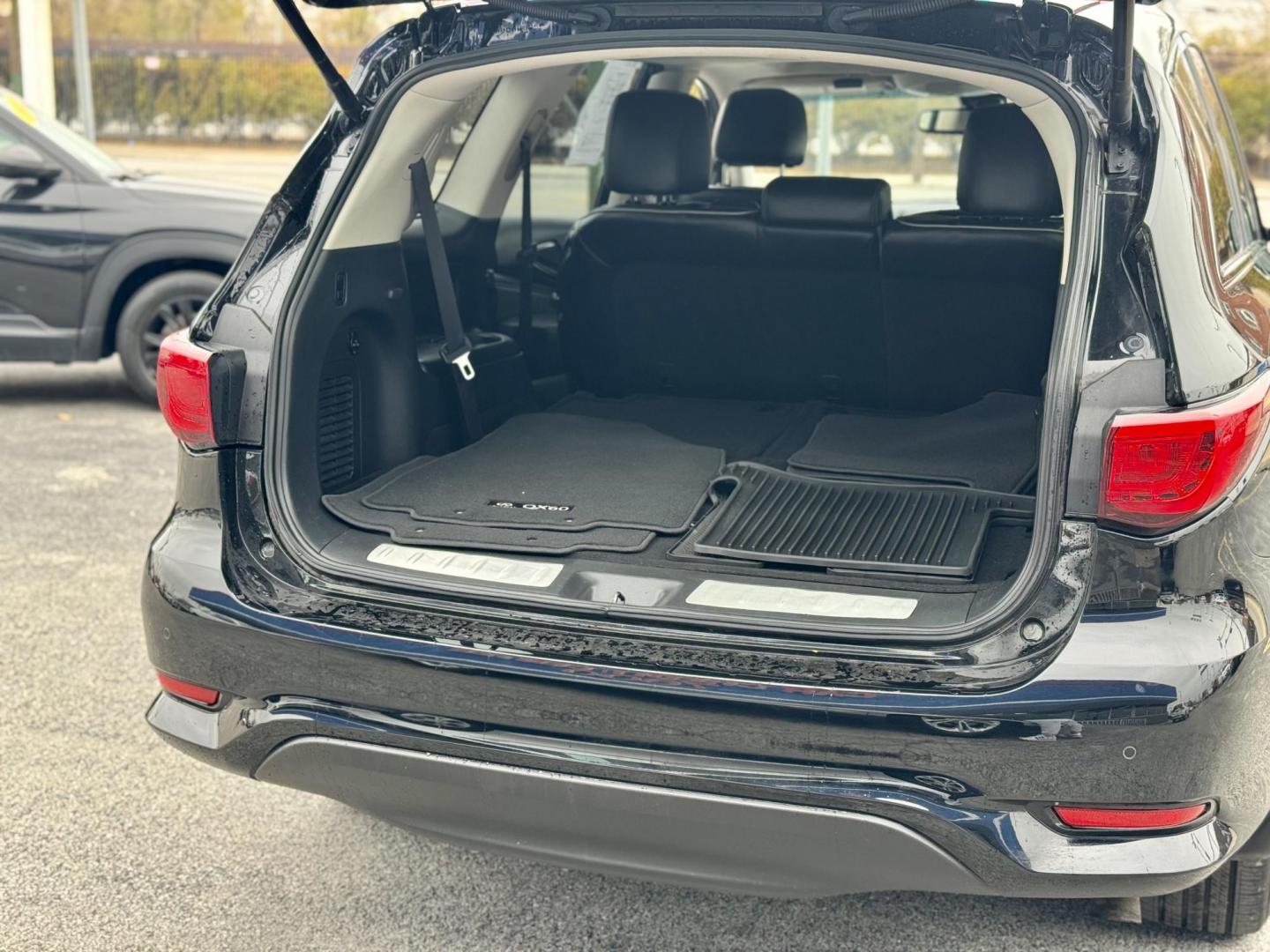 2017 BLACK Infiniti QX60 Base AWD (5N1DL0MM7HC) with an 3.5L V6 DOHC 24V engine, CVT transmission, located at 7600 S Western Ave., Chicago, IL, 60620, (773) 918-3980, 0.000000, 0.000000 - Photo#4