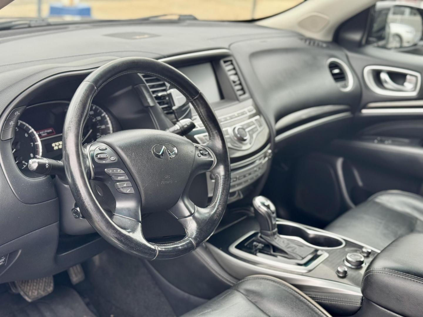 2017 BLACK Infiniti QX60 Base AWD (5N1DL0MM7HC) with an 3.5L V6 DOHC 24V engine, CVT transmission, located at 7600 S Western Ave., Chicago, IL, 60620, (773) 918-3980, 0.000000, 0.000000 - Photo#5