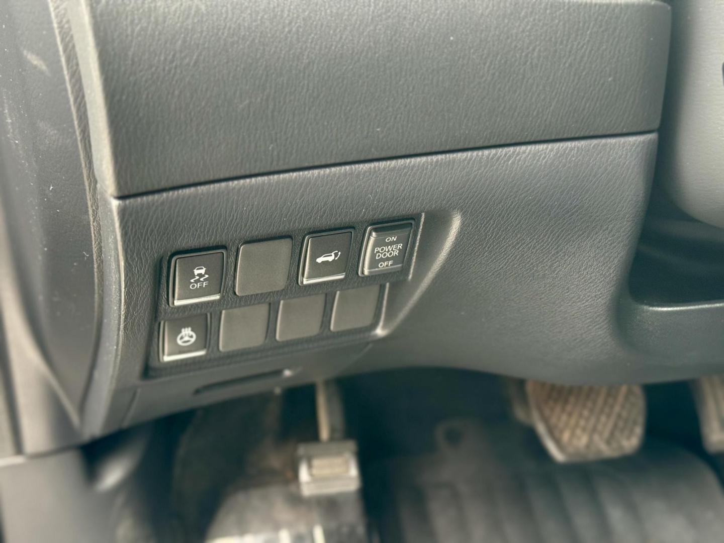 2017 BLACK Infiniti QX60 Base AWD (5N1DL0MM7HC) with an 3.5L V6 DOHC 24V engine, CVT transmission, located at 7600 S Western Ave., Chicago, IL, 60620, (773) 918-3980, 0.000000, 0.000000 - Photo#13