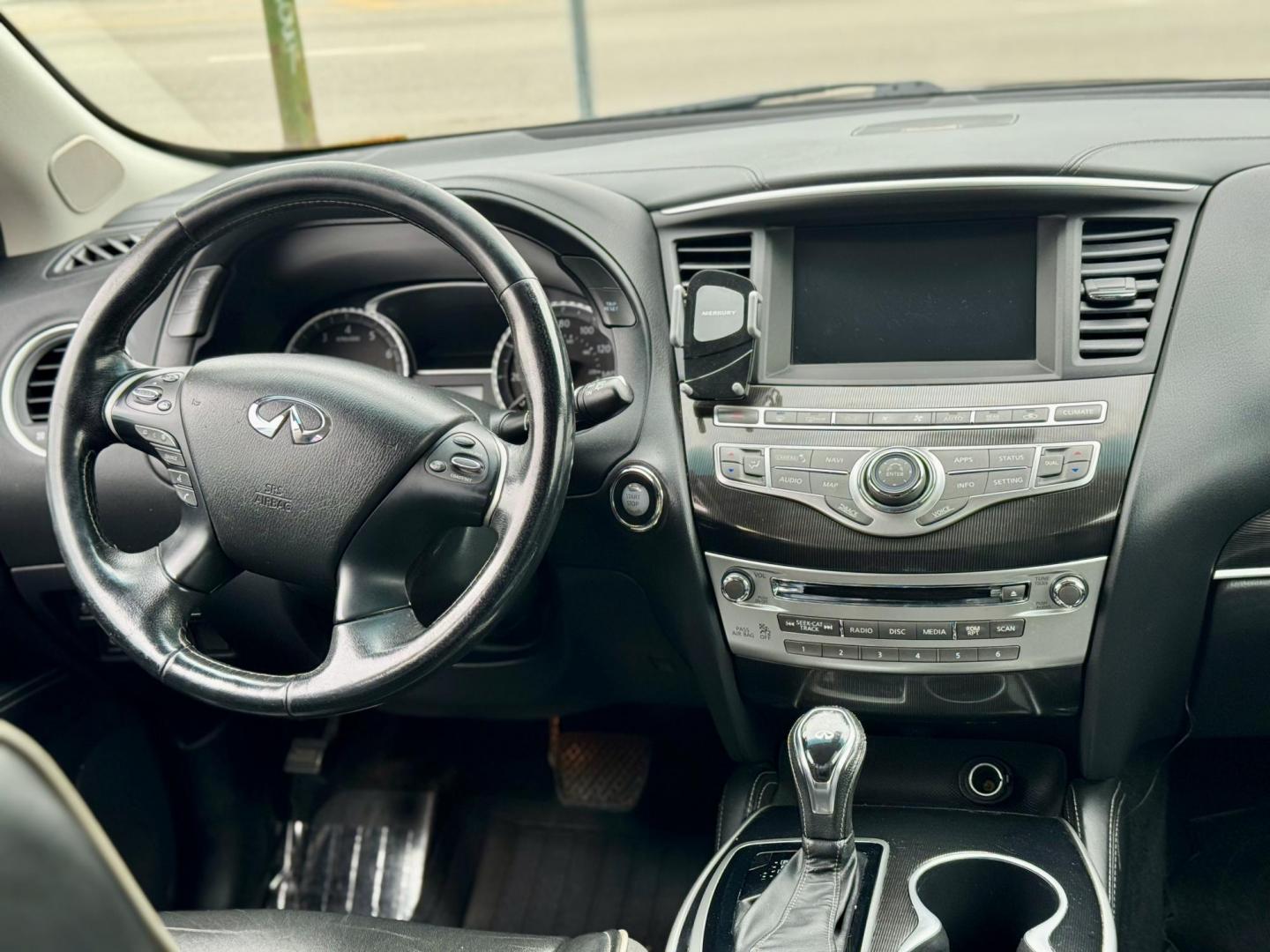 2017 BLACK Infiniti QX60 Base AWD (5N1DL0MM7HC) with an 3.5L V6 DOHC 24V engine, CVT transmission, located at 7600 S Western Ave., Chicago, IL, 60620, (773) 918-3980, 0.000000, 0.000000 - Photo#6