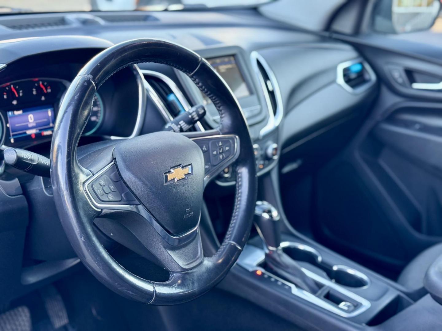 2019 BLACK Chevrolet Equinox LT 1.5 2WD (2GNAXKEV1K6) with an 1.5L L4 DIR DOHC 16V TURBO engine, 6A transmission, located at 7600 S Western Ave., Chicago, IL, 60620, (773) 918-3980, 0.000000, 0.000000 - Photo#5