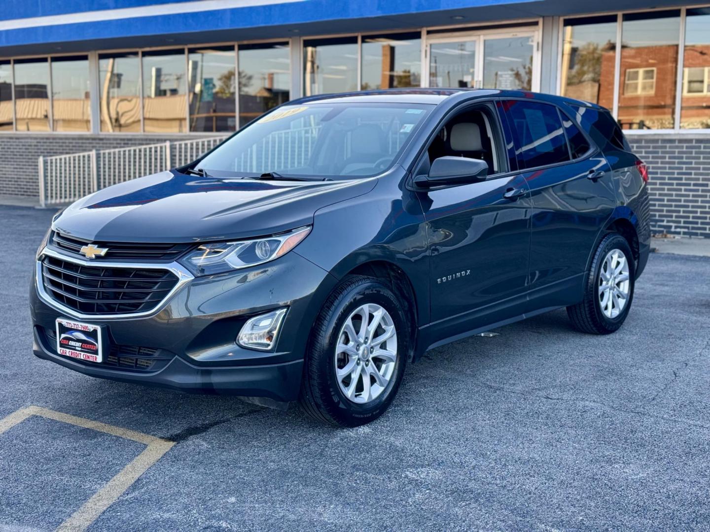 2019 GRAY Chevrolet Equinox LS 2WD (3GNAXHEV7KS) with an 1.5L L4 DIR DOHC 16V TURBO engine, 6A transmission, located at 7600 S Western Ave., Chicago, IL, 60620, (773) 918-3980, 0.000000, 0.000000 - Photo#2