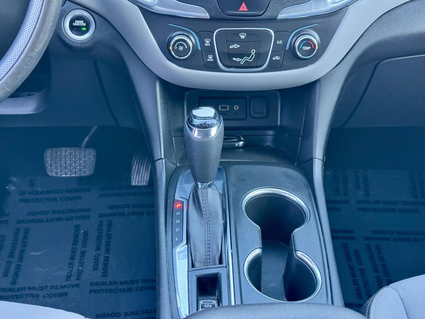 2019 GRAY Chevrolet Equinox LS 2WD (3GNAXHEV7KS) with an 1.5L L4 DIR DOHC 16V TURBO engine, 6A transmission, located at 7600 S Western Ave., Chicago, IL, 60620, (773) 918-3980, 0.000000, 0.000000 - Photo#11