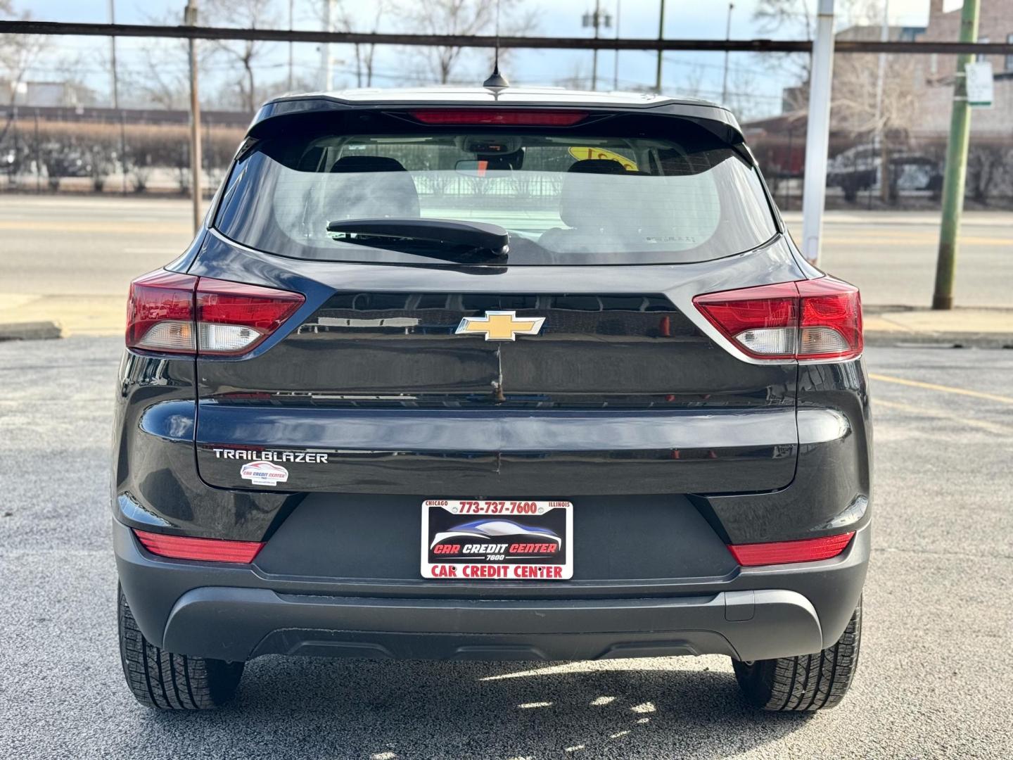 2021 BLACK Chevrolet Trailblazer LS (KL79MMS27MB) with an 1.2L L3 DOHC 12V engine, 9A transmission, located at 7600 S Western Ave., Chicago, IL, 60620, (773) 918-3980, 0.000000, 0.000000 - Photo#3