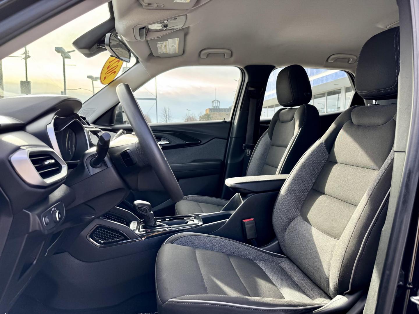 2021 BLACK Chevrolet Trailblazer LS (KL79MMS27MB) with an 1.2L L3 DOHC 12V engine, 9A transmission, located at 7600 S Western Ave., Chicago, IL, 60620, (773) 918-3980, 0.000000, 0.000000 - Photo#7