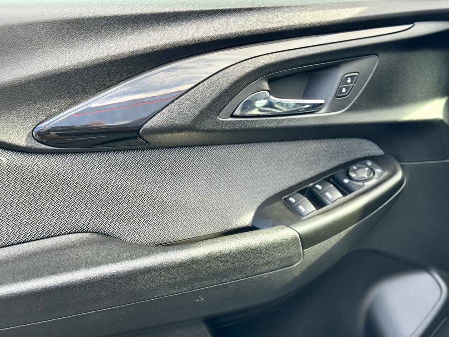 2021 BLACK Chevrolet Trailblazer LS (KL79MMS27MB) with an 1.2L L3 DOHC 12V engine, 9A transmission, located at 7600 S Western Ave., Chicago, IL, 60620, (773) 918-3980, 0.000000, 0.000000 - Photo#6