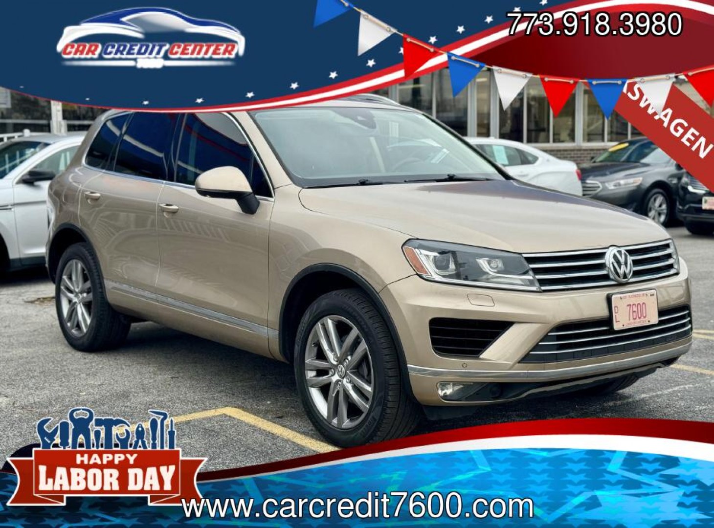 2016 GOLD Volkswagen Touareg VR6 Lux (WVGEF9BP1GD) with an 3.6L V6 DOHC 24V engine, 8A transmission, located at 7600 S Western Ave., Chicago, IL, 60620, (773) 918-3980, 0.000000, 0.000000- Photo#0