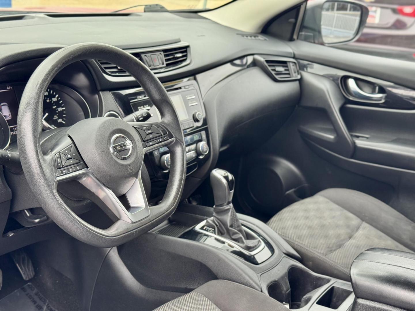 2018 RED Nissan Rogue Sport S AWD (JN1BJ1CR6JW) with an 2.0L L4 DOHC 16V engine, CVT transmission, located at 7600 S Western Ave., Chicago, IL, 60620, (773) 918-3980, 0.000000, 0.000000 - Photo#5