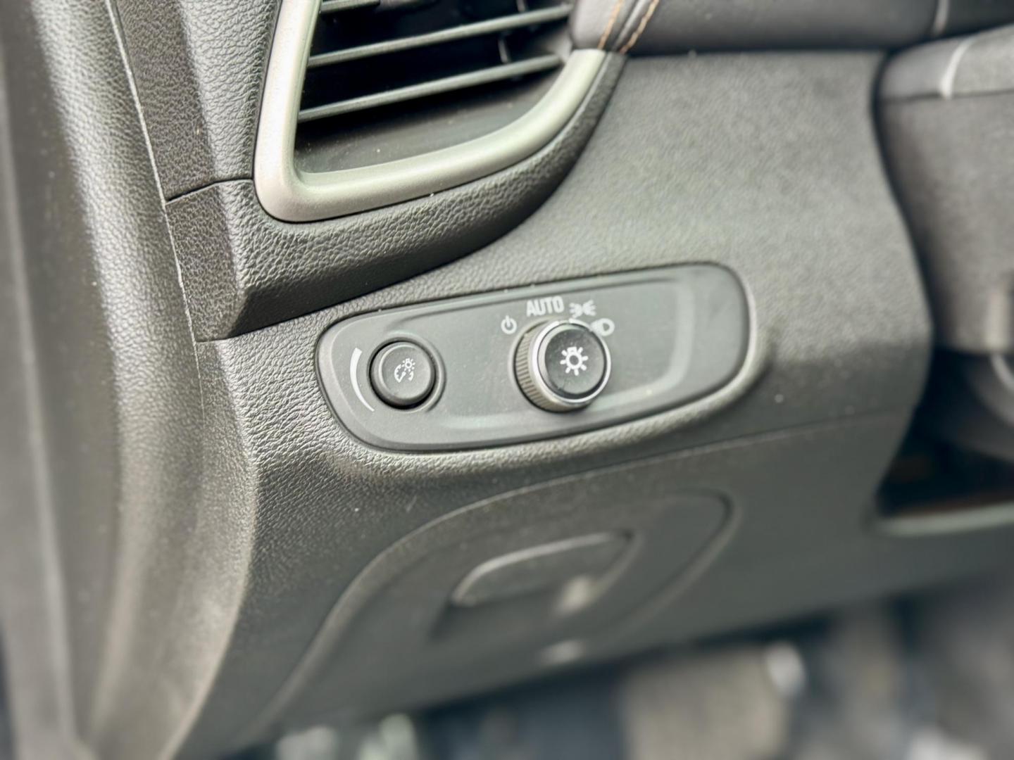 2018 GOLD Chevrolet Trax LS AWD (3GNCJNSB8JL) with an 1.4L L4 DOHC 16V engine, 6A transmission, located at 7600 S Western Ave., Chicago, IL, 60620, (773) 918-3980, 0.000000, 0.000000 - Photo#12