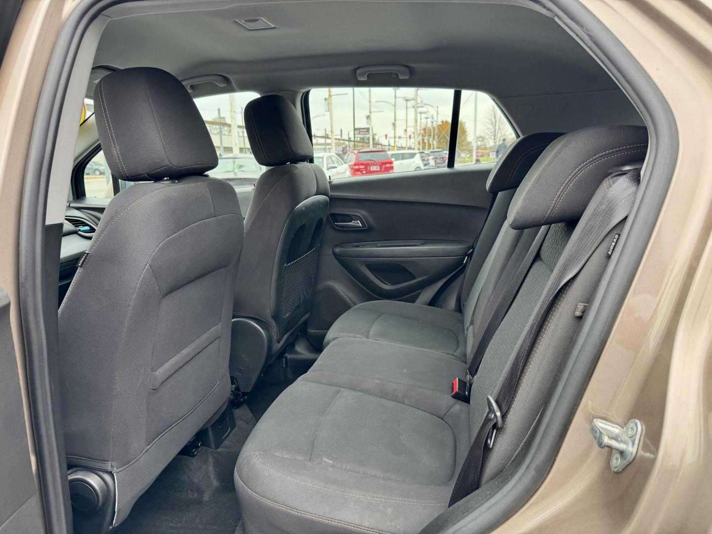 2018 GOLD Chevrolet Trax LS AWD (3GNCJNSB8JL) with an 1.4L L4 DOHC 16V engine, 6A transmission, located at 7600 S Western Ave., Chicago, IL, 60620, (773) 918-3980, 0.000000, 0.000000 - Photo#10