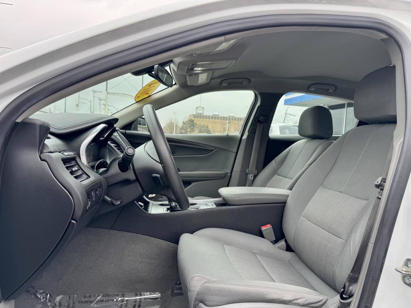 2014 WHITE Chevrolet Impala LS (1G11Y5SL3EU) with an 3.6L V6 DOHC 24VV FFV engine, 6-Speed Automatic transmission, located at 7600 S Western Ave., Chicago, IL, 60620, (773) 918-3980, 0.000000, 0.000000 - Photo#7