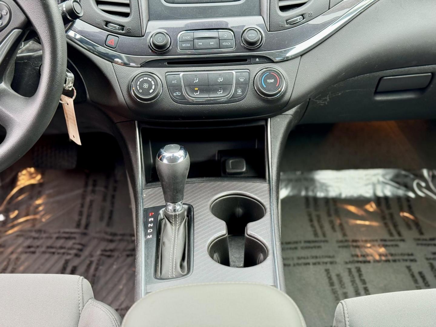 2014 WHITE Chevrolet Impala LS (1G11Y5SL3EU) with an 3.6L V6 DOHC 24VV FFV engine, 6-Speed Automatic transmission, located at 7600 S Western Ave., Chicago, IL, 60620, (773) 918-3980, 0.000000, 0.000000 - Photo#11