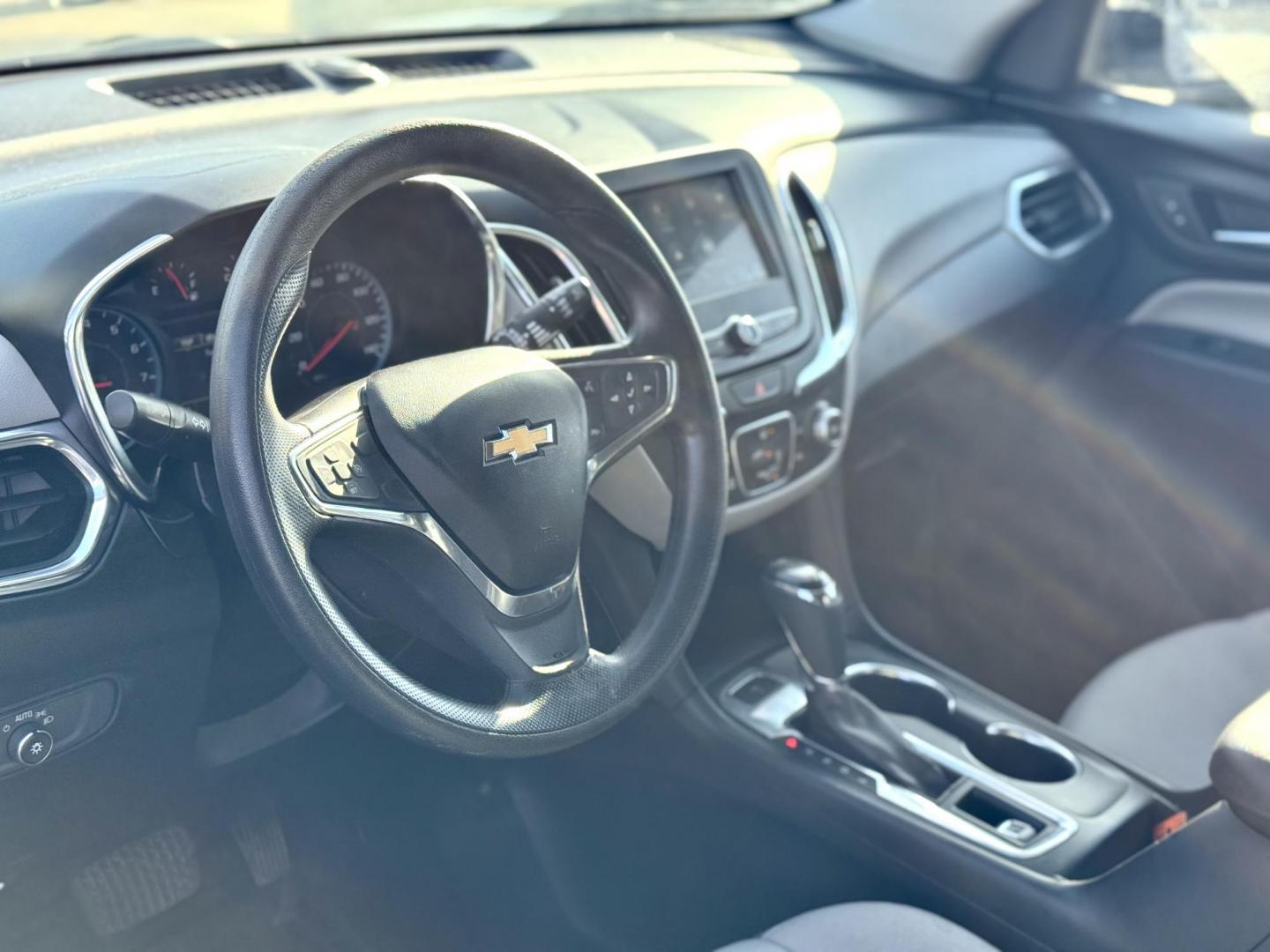 2019 BLUE Chevrolet Equinox LT AWD (3GNAXSEV0KS) with an 1.5L L4 DOHC 16V TURBO engine, 6A transmission, located at 7600 S Western Ave., Chicago, IL, 60620, (773) 918-3980, 0.000000, 0.000000 - Photo#5