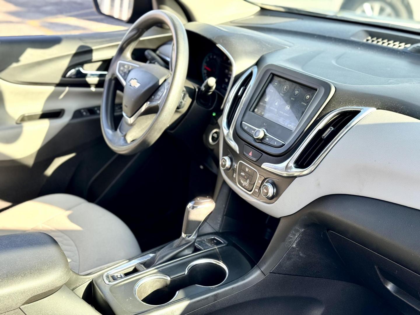 2019 BLUE Chevrolet Equinox LT AWD (3GNAXSEV0KS) with an 1.5L L4 DOHC 16V TURBO engine, 6A transmission, located at 7600 S Western Ave., Chicago, IL, 60620, (773) 918-3980, 0.000000, 0.000000 - Photo#11