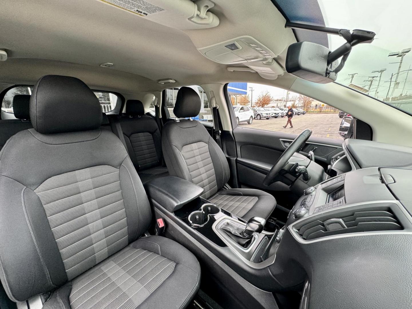 2018 GRAY Ford Edge SEL FWD (2FMPK3J92JB) with an 2.0L L4 DOHC 16V engine, 6A transmission, located at 7600 S Western Ave., Chicago, IL, 60620, (773) 918-3980, 0.000000, 0.000000 - Photo#9