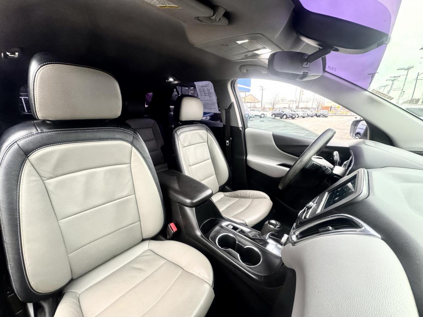 2019 GRAY Chevrolet Equinox LS 1.5 AWD (2GNAXSEV7K6) with an 1.5L L4 DIR DOHC 16V TURBO engine, 6A transmission, located at 7600 S Western Ave., Chicago, IL, 60620, (773) 918-3980, 0.000000, 0.000000 - Photo#12