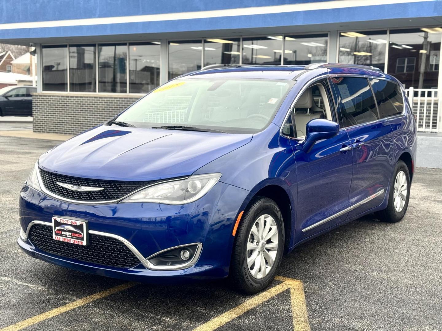 2018 BLUE Chrysler Pacifica Touring-L Plus (2C4RC1EG1JR) with an 3.6L V6 DOHC 24V engine, 9A transmission, located at 7600 S Western Ave., Chicago, IL, 60620, (773) 918-3980, 0.000000, 0.000000 - Photo#2