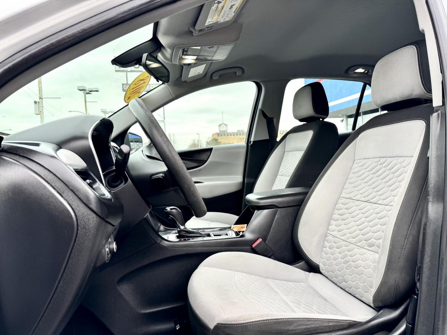 2018 WHITE Chevrolet Equinox LS AWD (2GNAXREV2J6) with an 1.5L L4 DIR DOHC 16V TURBO engine, 6A transmission, located at 7600 S Western Ave., Chicago, IL, 60620, (773) 918-3980, 0.000000, 0.000000 - Photo#7