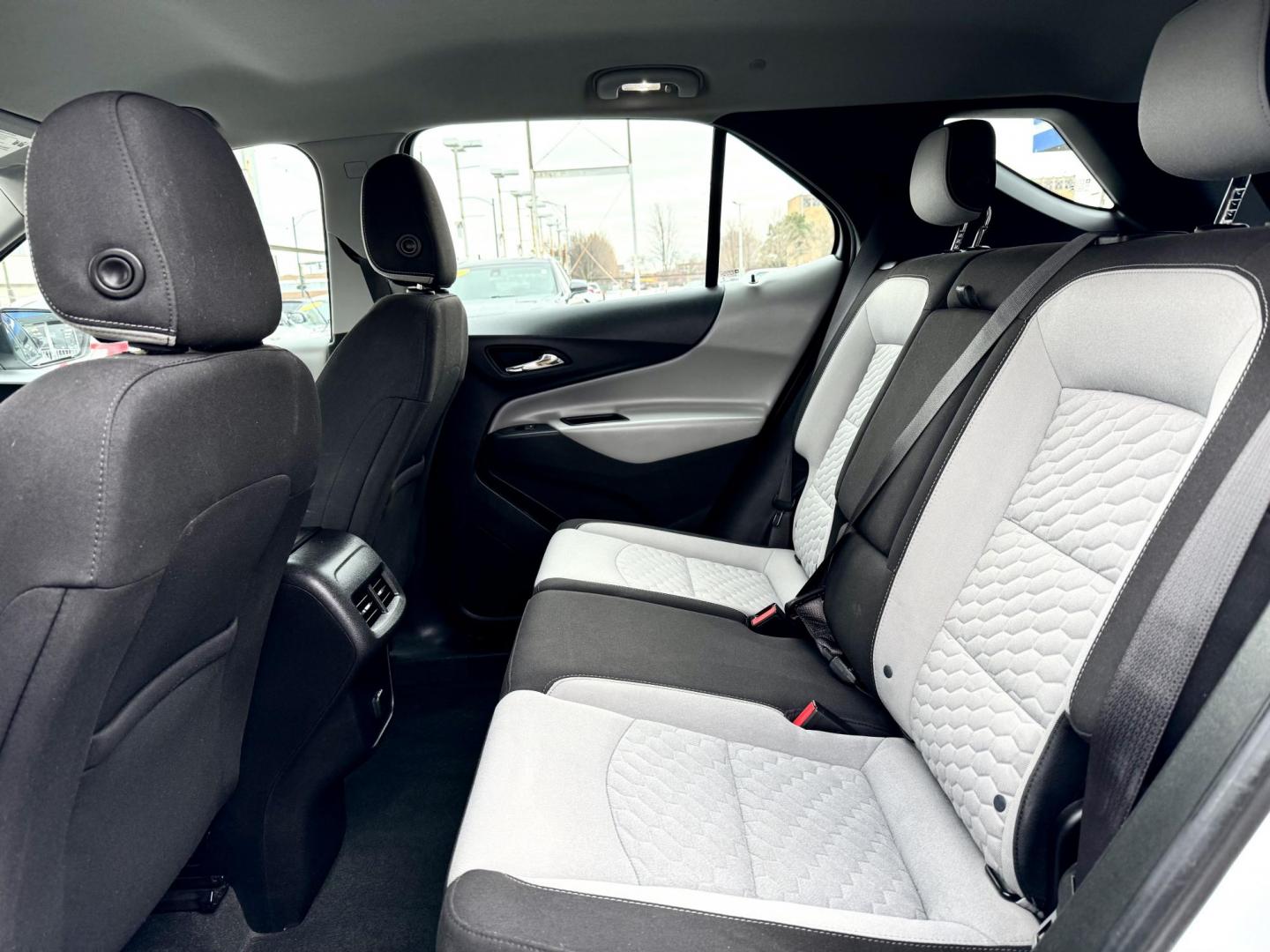 2018 WHITE Chevrolet Equinox LS AWD (2GNAXREV2J6) with an 1.5L L4 DIR DOHC 16V TURBO engine, 6A transmission, located at 7600 S Western Ave., Chicago, IL, 60620, (773) 918-3980, 0.000000, 0.000000 - Photo#8