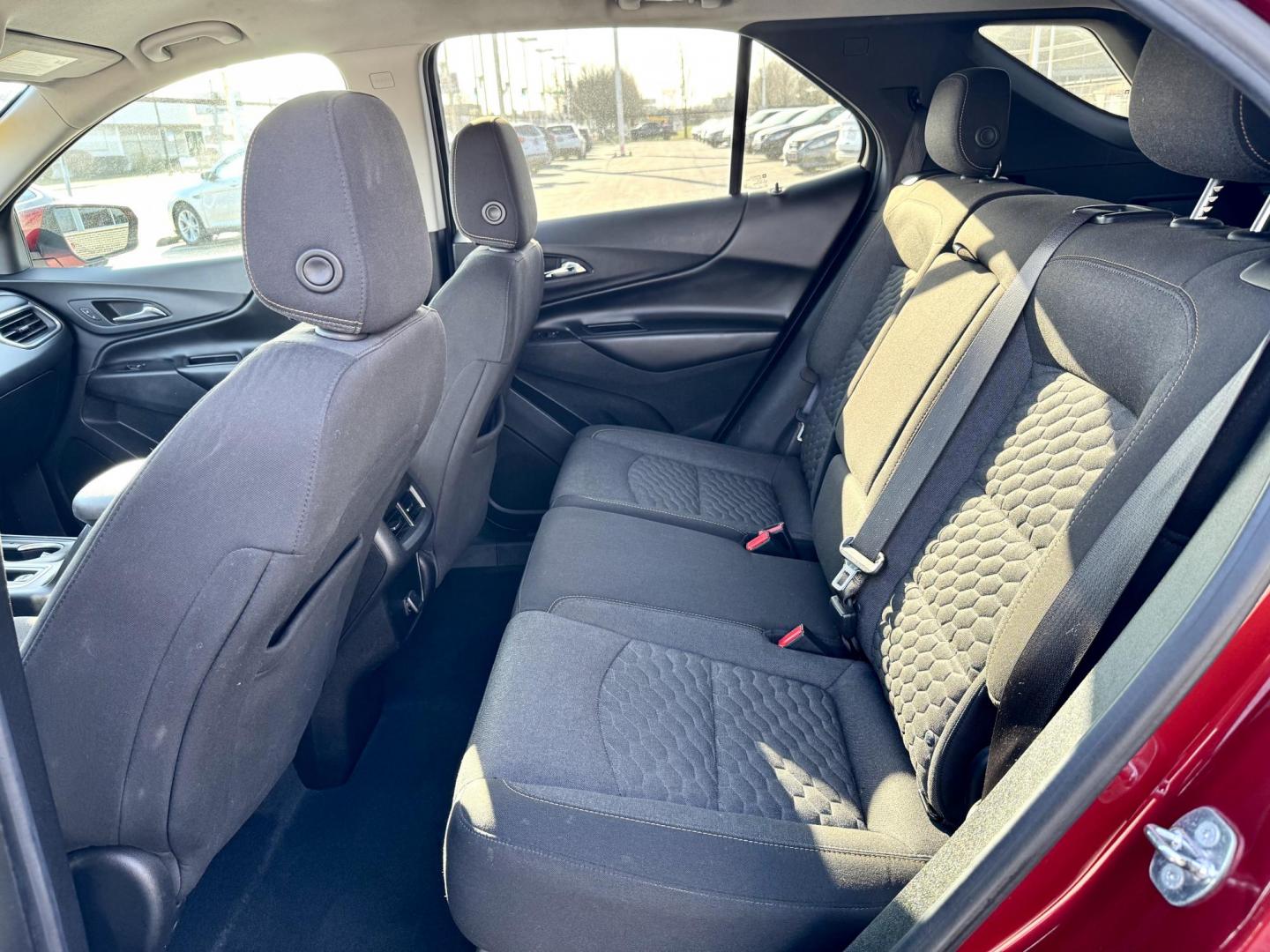 2018 RED Chevrolet Equinox LT 2WD (2GNAXJEV4J6) with an 1.5L L4 DIR DOHC 16V TURBO engine, 6A transmission, located at 7600 S Western Ave., Chicago, IL, 60620, (773) 918-3980, 0.000000, 0.000000 - Photo#8