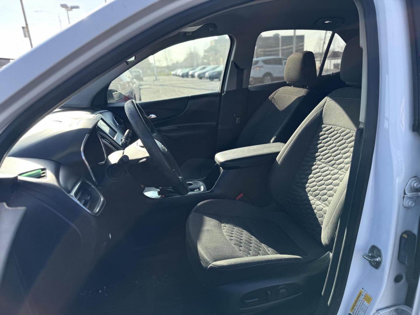 2020 WHITE Chevrolet Equinox LT 2WD (3GNAXKEV1LS) with an 1.5L L4 DIR DOHC 16V TURBO engine, 6A transmission, located at 7600 S Western Ave., Chicago, IL, 60620, (773) 918-3980, 0.000000, 0.000000 - Photo#7