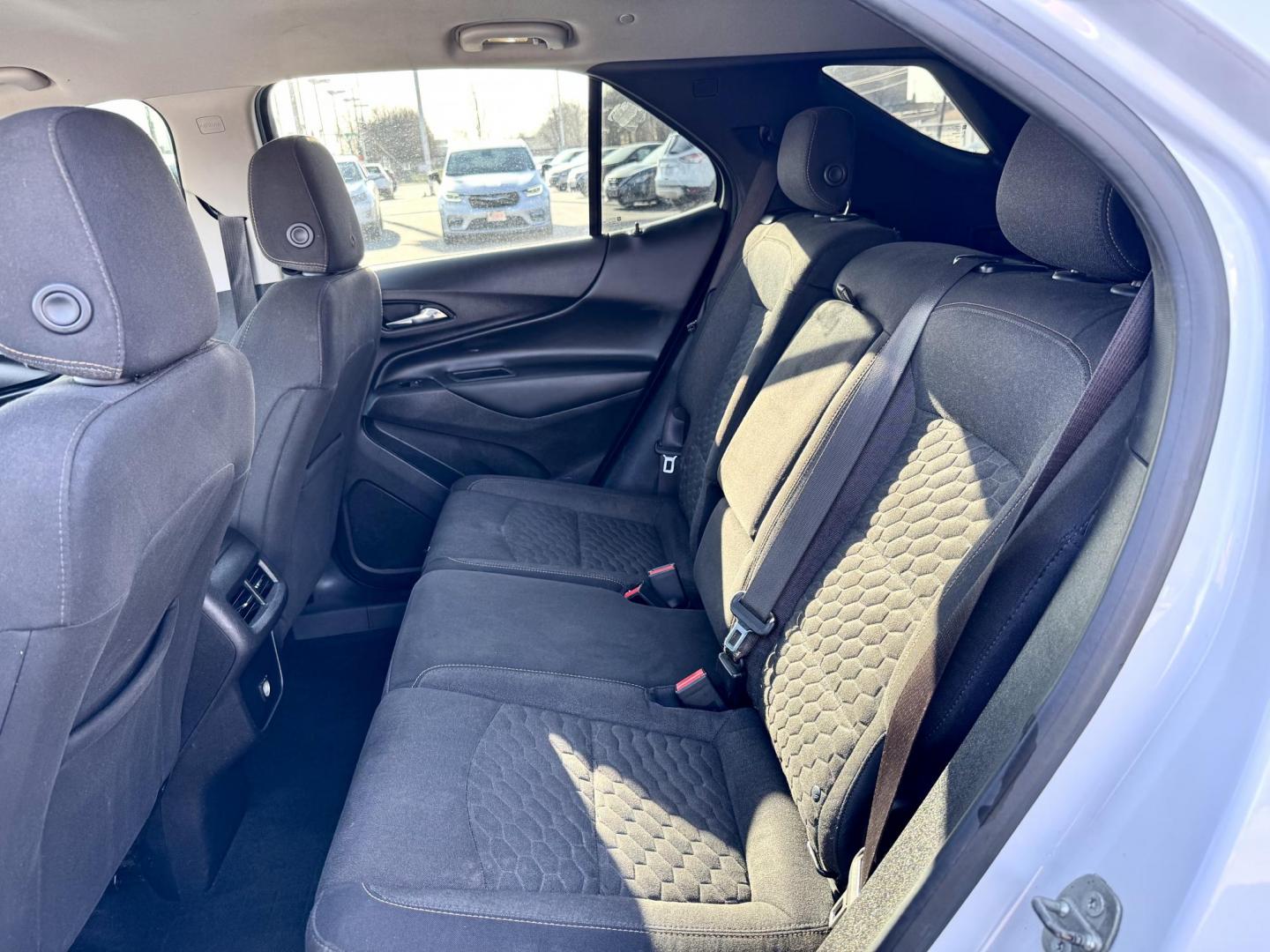 2018 WHITE Chevrolet Equinox LT 2WD (3GNAXJEVXJL) with an 1.5L L4 DIR DOHC 16V TURBO engine, 6A transmission, located at 7600 S Western Ave., Chicago, IL, 60620, (773) 918-3980, 0.000000, 0.000000 - Photo#8