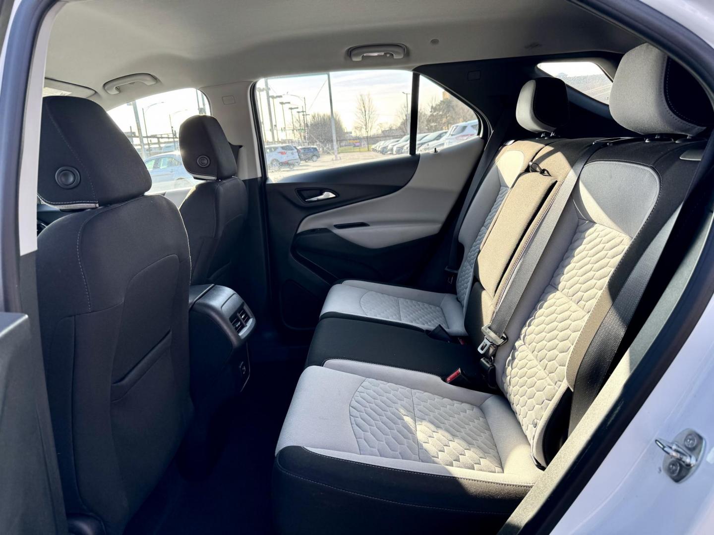 2021 WHITE Chevrolet Equinox LS 2WD (3GNAXHEV7MS) with an 1.5L L4 DOHC 16V TURBO engine, 6A transmission, located at 7600 S Western Ave., Chicago, IL, 60620, (773) 918-3980, 0.000000, 0.000000 - Photo#8