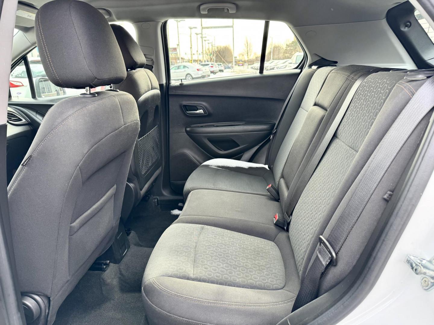 2020 WHITE Chevrolet Trax LS FWD (KL7CJKSBXLB) with an 1.4L L4 DOHC 16V engine, 6A transmission, located at 7600 S Western Ave., Chicago, IL, 60620, (773) 918-3980, 0.000000, 0.000000 - Photo#8