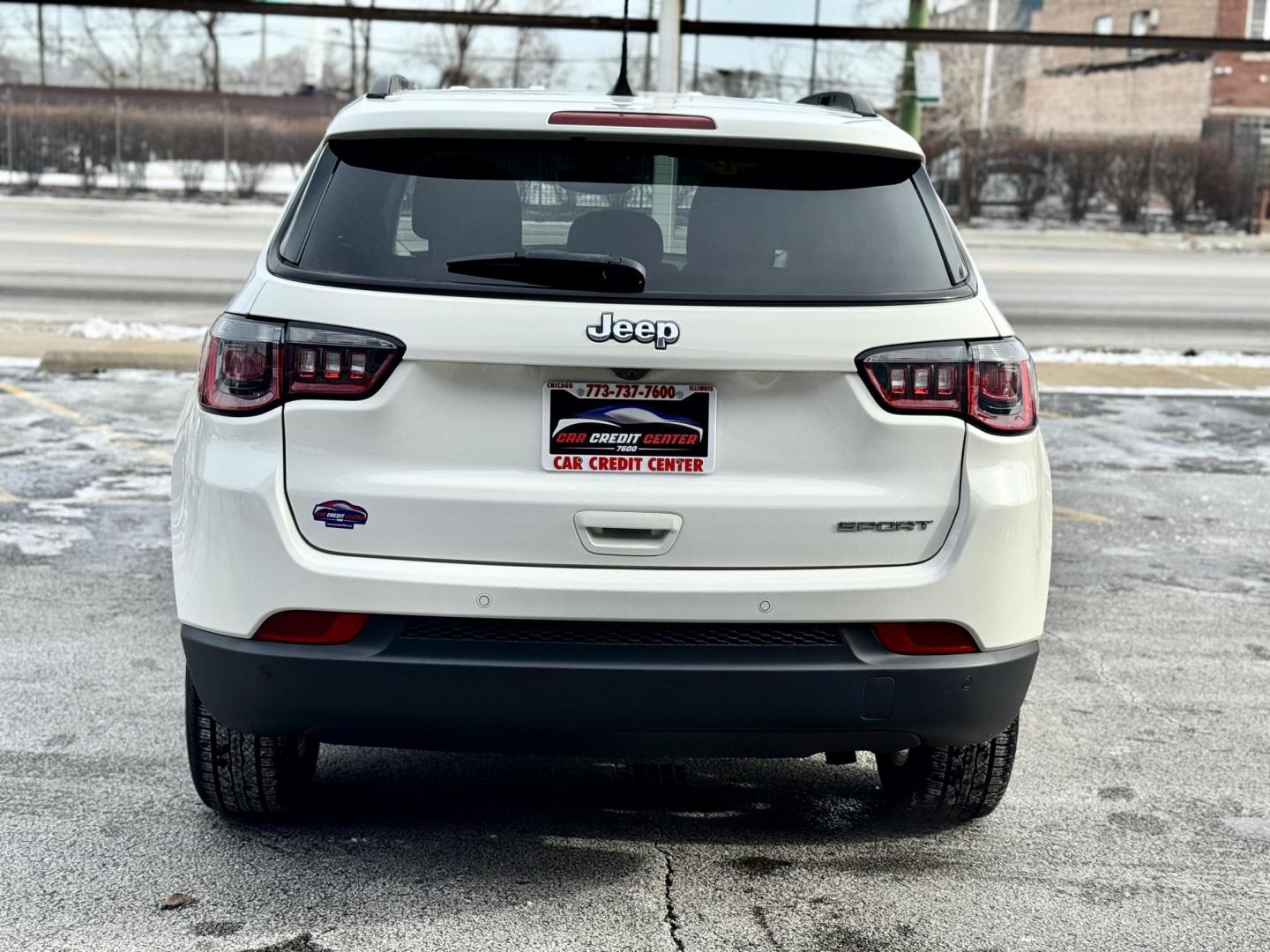 2018 WHITE Jeep Compass Sport FWD (3C4NJCAB3JT) with an 2.4L L4 DOHC 16V engine, located at 7600 S Western Ave., Chicago, IL, 60620, (773) 918-3980, 0.000000, 0.000000 - Photo#3