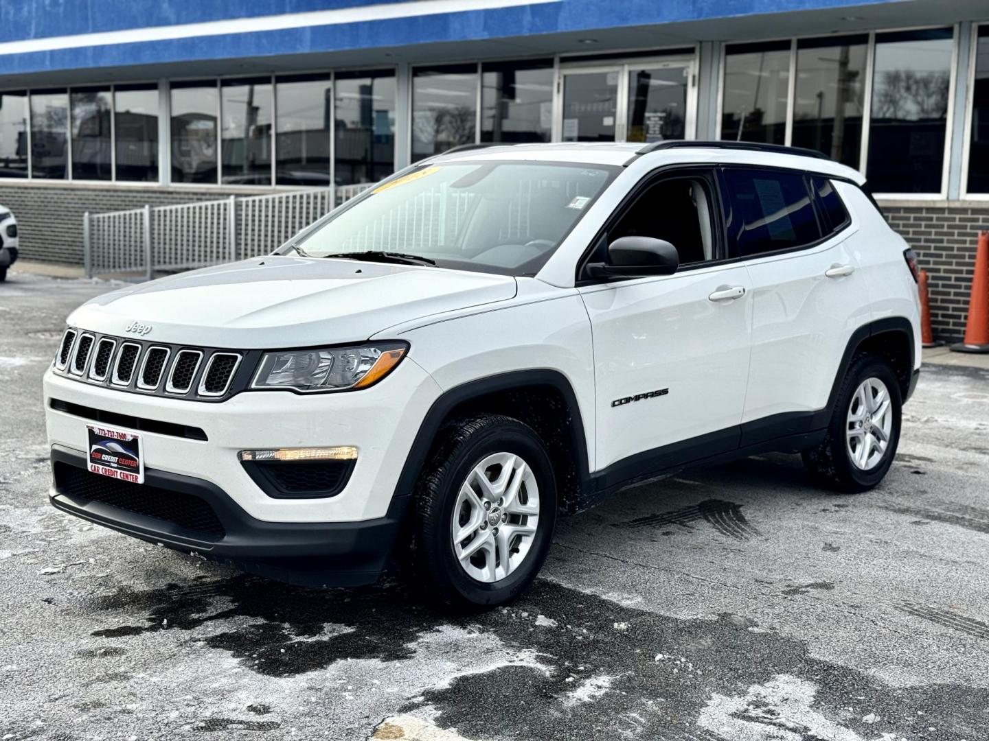 2018 WHITE Jeep Compass Sport FWD (3C4NJCAB3JT) with an 2.4L L4 DOHC 16V engine, located at 7600 S Western Ave., Chicago, IL, 60620, (773) 918-3980, 0.000000, 0.000000 - Photo#2