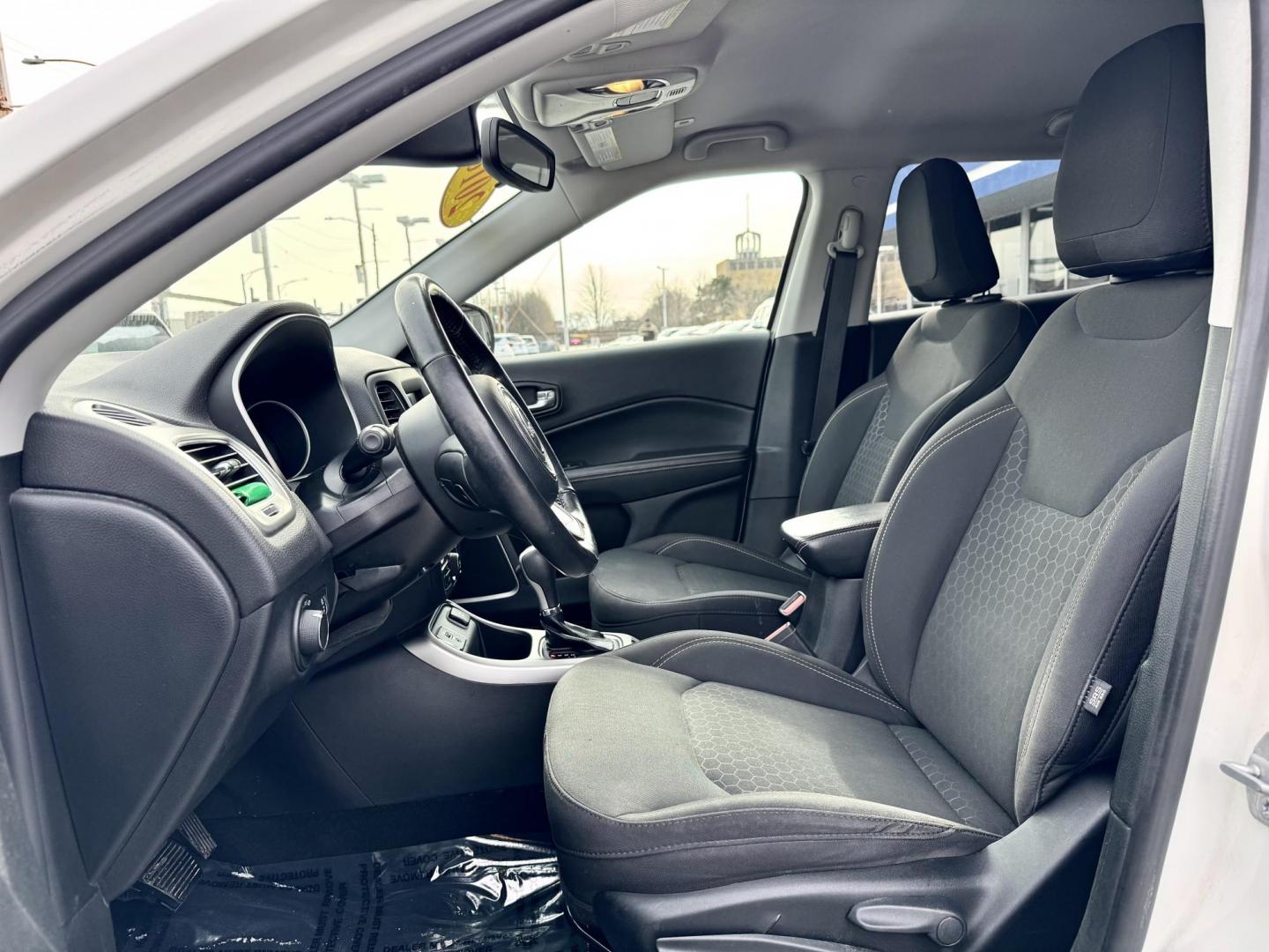 2018 WHITE Jeep Compass Sport FWD (3C4NJCAB3JT) with an 2.4L L4 DOHC 16V engine, located at 7600 S Western Ave., Chicago, IL, 60620, (773) 918-3980, 0.000000, 0.000000 - Photo#7