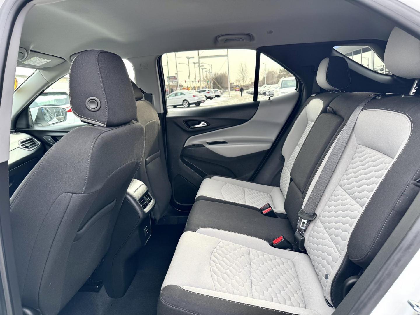 2021 WHITE Chevrolet Equinox LT 2WD (3GNAXJEV8MS) with an 1.5L L4 DOHC 16V TURBO engine, 6A transmission, located at 7600 S Western Ave., Chicago, IL, 60620, (773) 918-3980, 0.000000, 0.000000 - Photo#8