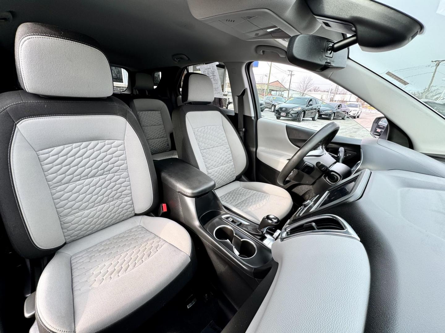 2021 WHITE Chevrolet Equinox LT 2WD (3GNAXJEV8MS) with an 1.5L L4 DOHC 16V TURBO engine, 6A transmission, located at 7600 S Western Ave., Chicago, IL, 60620, (773) 918-3980, 0.000000, 0.000000 - Photo#12