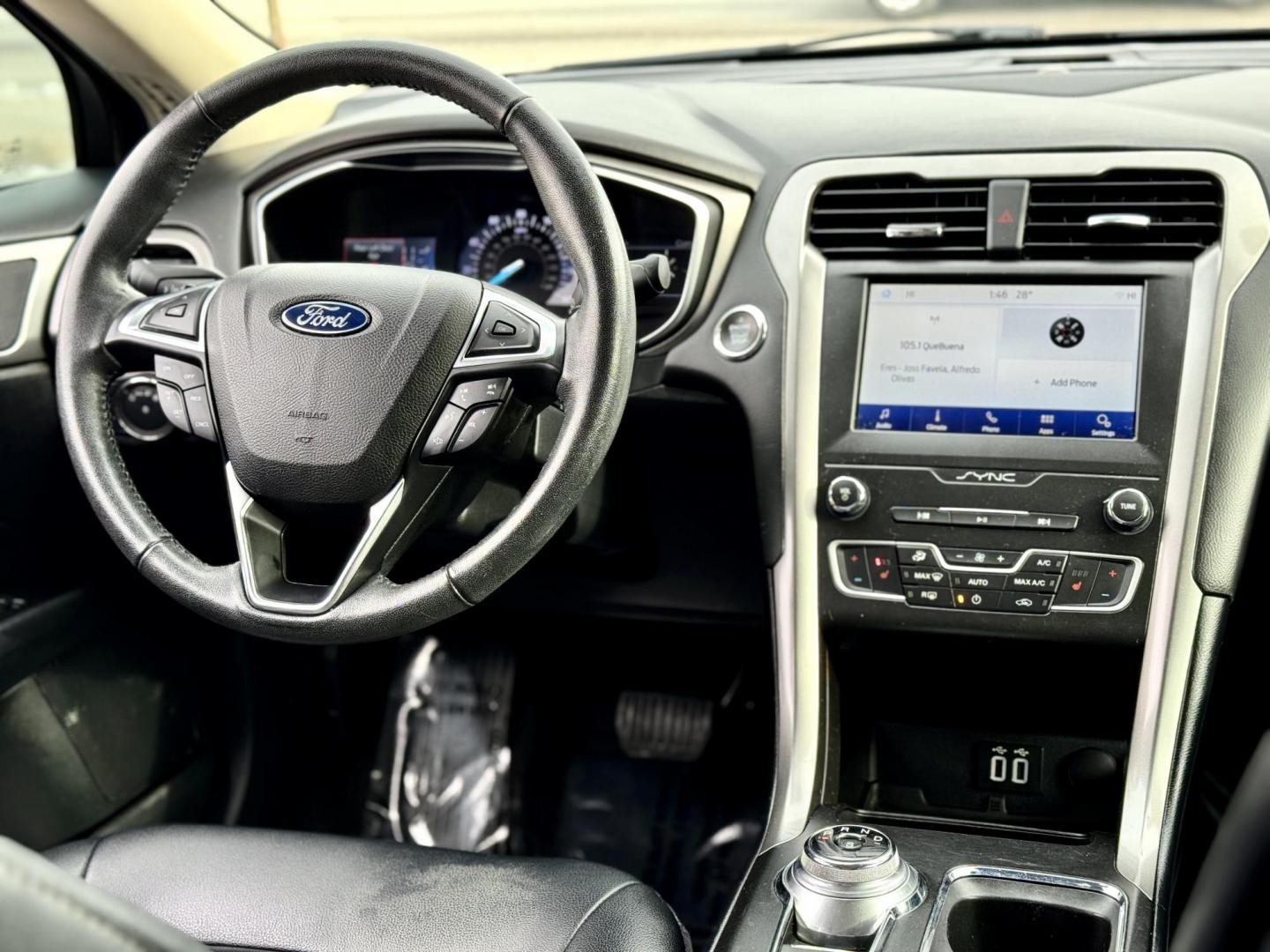 2019 BLACK Ford Fusion SEL (3FA6P0CDXKR) with an 1.5L L4 DOHC 16V engine, 6A transmission, located at 7600 S Western Ave., Chicago, IL, 60620, (773) 918-3980, 0.000000, 0.000000 - Photo#9