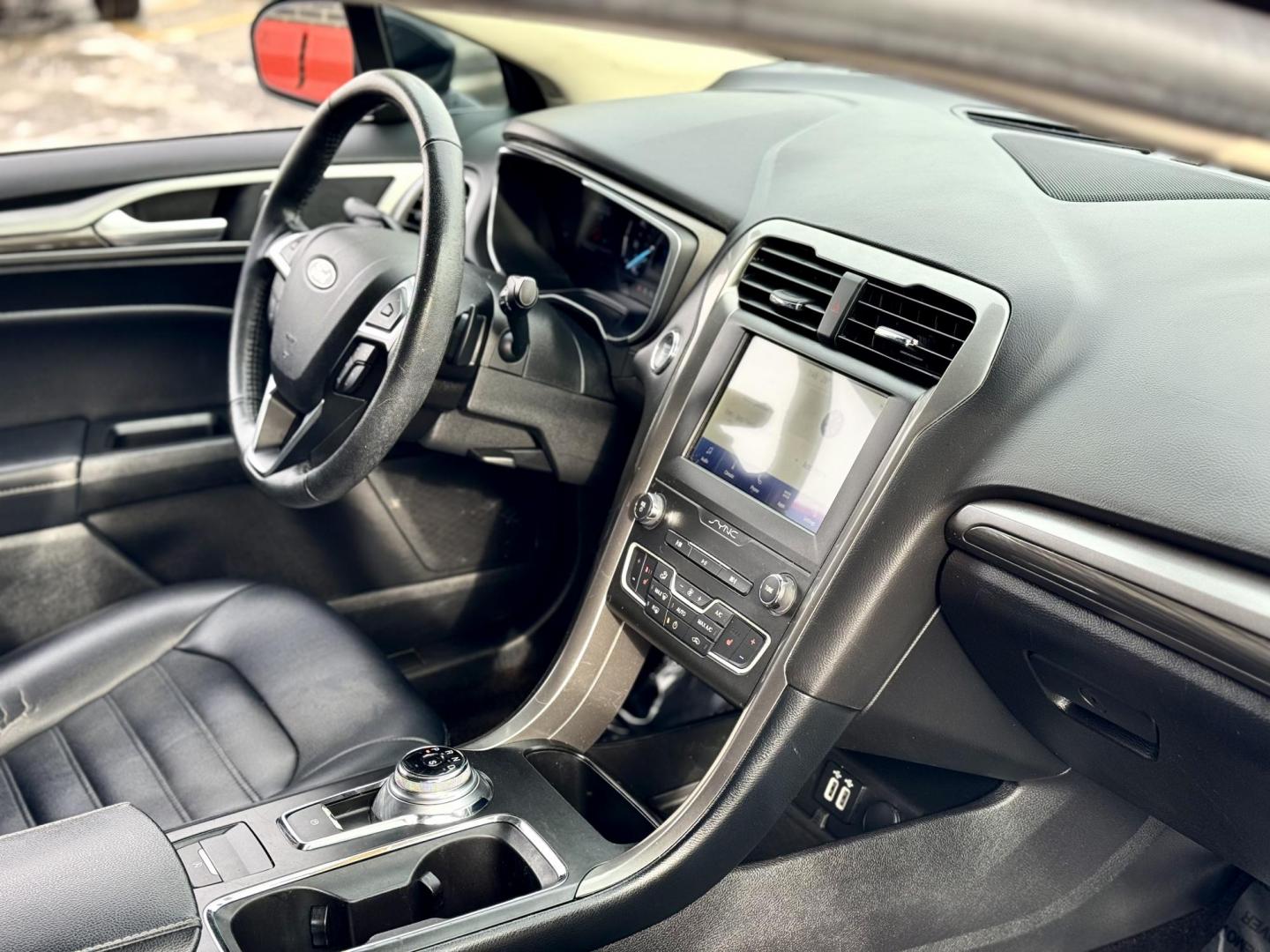 2019 BLACK Ford Fusion SEL (3FA6P0CDXKR) with an 1.5L L4 DOHC 16V engine, 6A transmission, located at 7600 S Western Ave., Chicago, IL, 60620, (773) 918-3980, 0.000000, 0.000000 - Photo#10