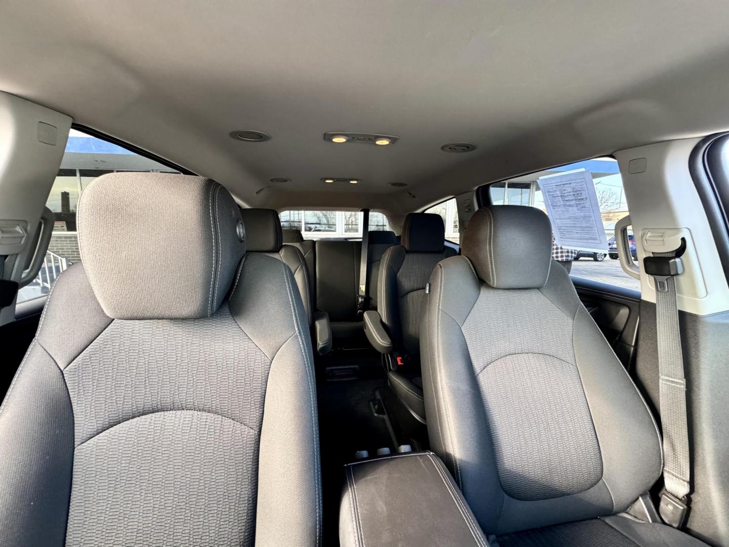 2016 BLACK Chevrolet Traverse 1LT AWD (1GNKVGKD4GJ) with an 3.6L V6 DOHC 24V engine, 6A transmission, located at 7600 S Western Ave., Chicago, IL, 60620, (773) 918-3980, 0.000000, 0.000000 - Photo#13