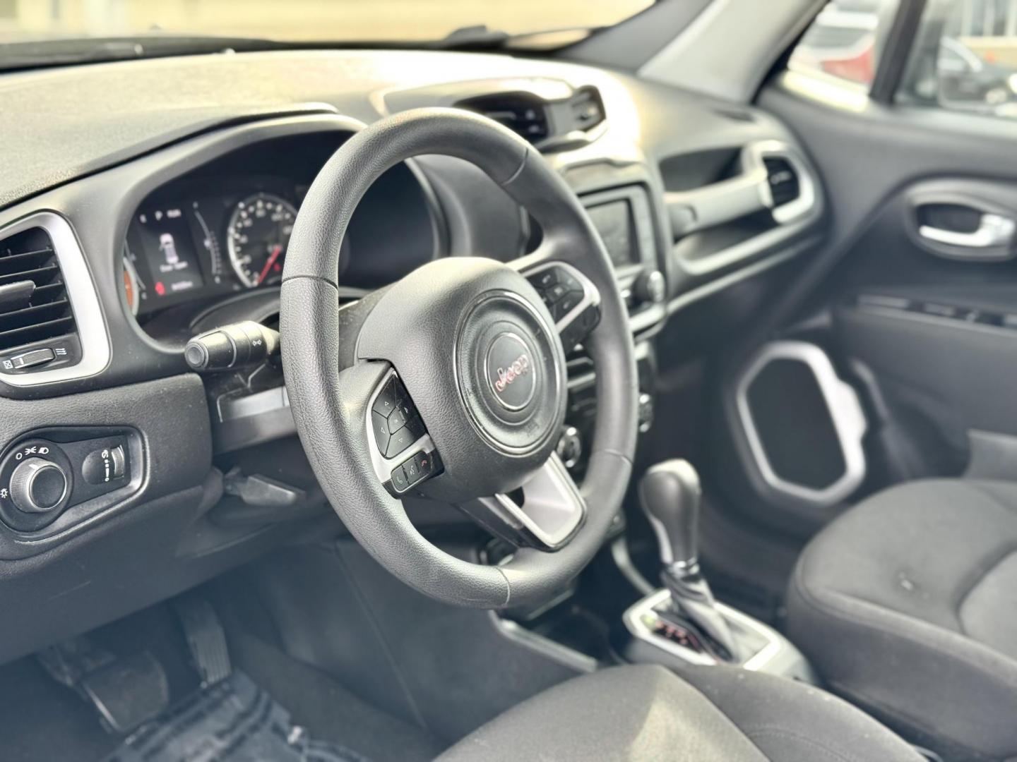 2019 BLACK Jeep Renegade Sport 4WD (ZACNJBAB6KP) with an 2.4L L4 DOHC 16V engine, 6M transmission, located at 7600 S Western Ave., Chicago, IL, 60620, (773) 918-3980, 0.000000, 0.000000 - Photo#5