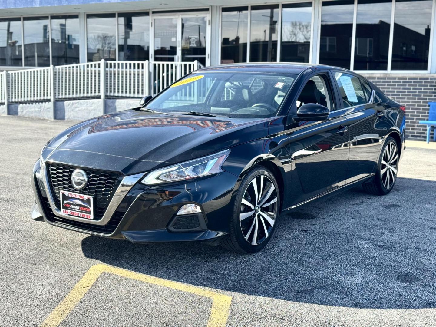 2019 BLACK Nissan Altima 2.5 SR (1N4BL4CV1KC) with an 2.5L L4 DOHC 16V engine, CVT transmission, located at 7600 S Western Ave., Chicago, IL, 60620, (773) 918-3980, 0.000000, 0.000000 - Photo#2