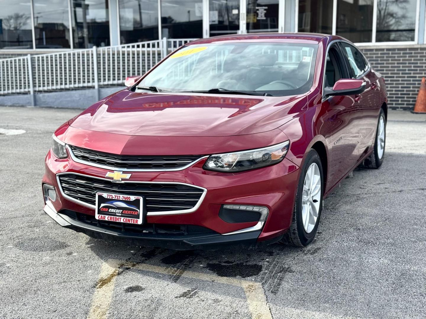 2017 RED Chevrolet Malibu 1LT (1G1ZE5ST5HF) with an 1.5L L4 DOHC 16V engine, 6A transmission, located at 7600 S Western Ave., Chicago, IL, 60620, (773) 918-3980, 0.000000, 0.000000 - Photo#2