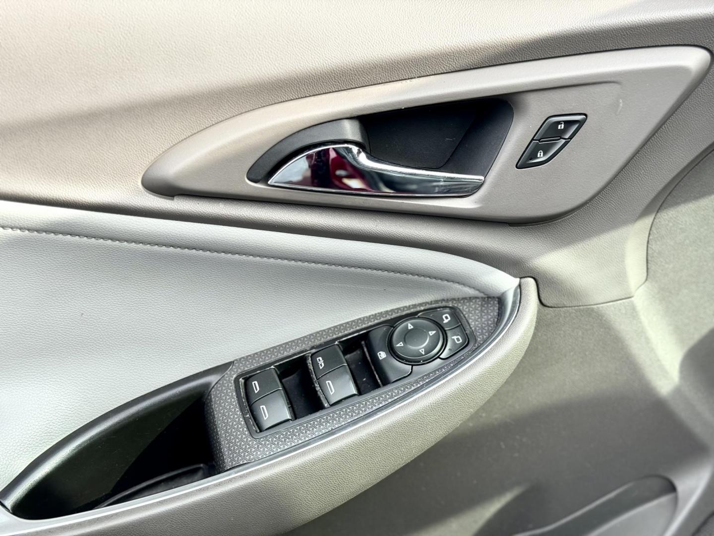 2017 RED Chevrolet Malibu 1LT (1G1ZE5ST5HF) with an 1.5L L4 DOHC 16V engine, 6A transmission, located at 7600 S Western Ave., Chicago, IL, 60620, (773) 918-3980, 0.000000, 0.000000 - Photo#6