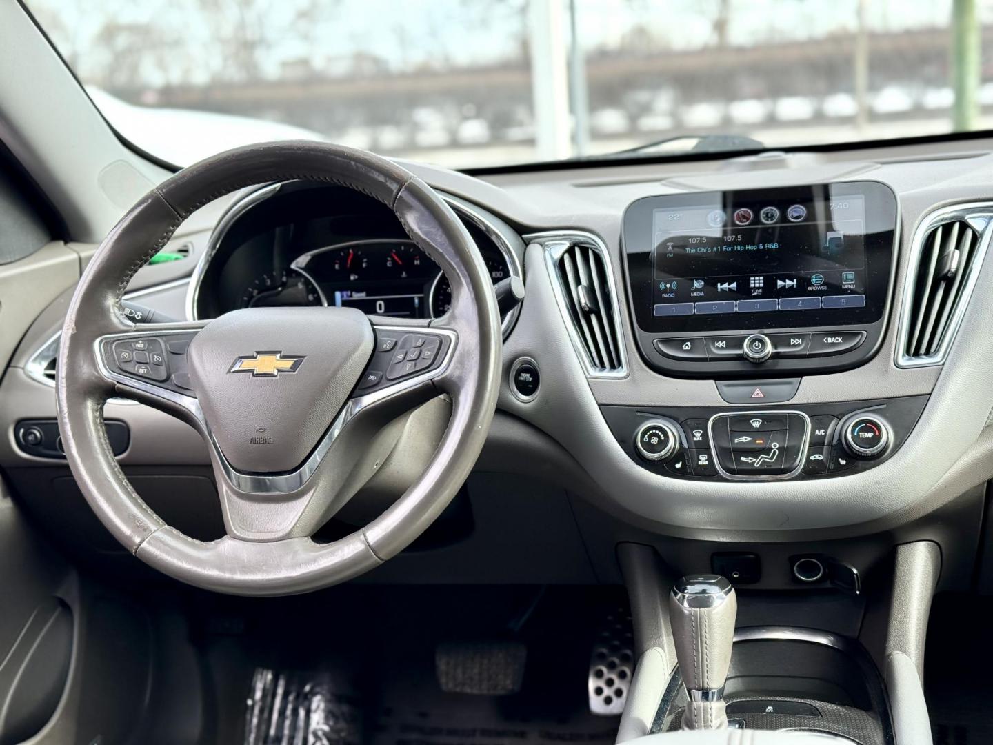 2017 RED Chevrolet Malibu 1LT (1G1ZE5ST5HF) with an 1.5L L4 DOHC 16V engine, 6A transmission, located at 7600 S Western Ave., Chicago, IL, 60620, (773) 918-3980, 0.000000, 0.000000 - Photo#9