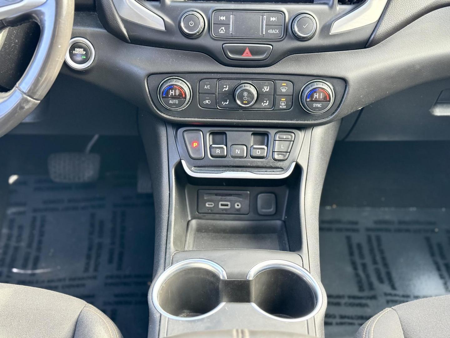 2019 WHITE GMC Terrain SLE AWD (3GKALTEVXKL) with an 1.4L L4 DOHC 16V TURBO engine, 6A transmission, located at 7600 S Western Ave., Chicago, IL, 60620, (773) 918-3980, 0.000000, 0.000000 - Photo#10