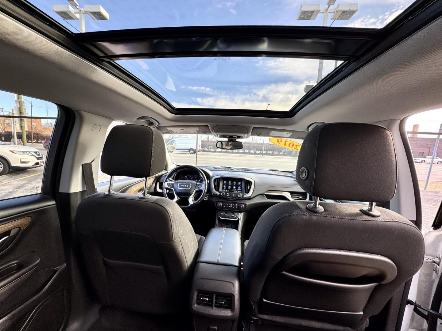 2019 WHITE GMC Terrain SLE AWD (3GKALTEVXKL) with an 1.4L L4 DOHC 16V TURBO engine, 6A transmission, located at 7600 S Western Ave., Chicago, IL, 60620, (773) 918-3980, 0.000000, 0.000000 - Photo#13